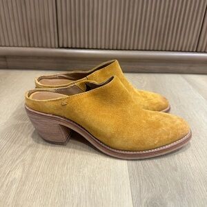 Frye Rosalia Leather Slide Mules Women's Mustard Suede Mules size 10